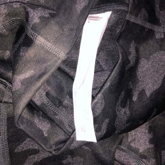 Fabletics Powehold Mila - Picture 3 of 4